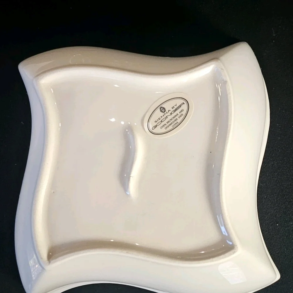 Sienna White Ceramic Lidded Casserole Dish, Chrome Warmer Stand